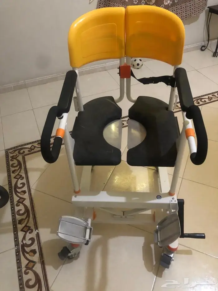 كرسي حمام لذوي الاحتياج 2