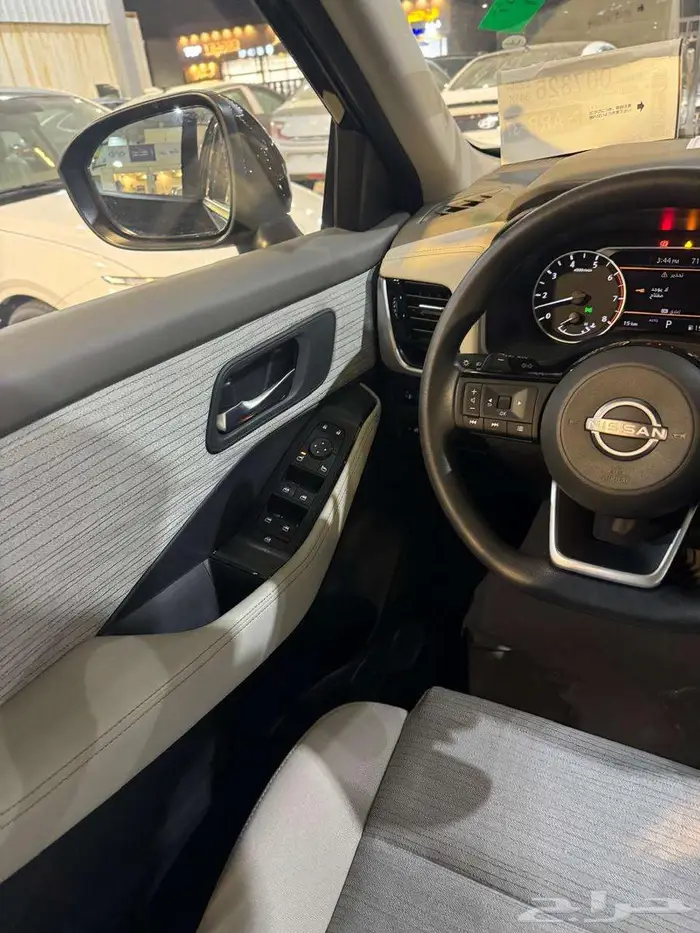 نيسان اكس تريل 5 مقاعد دبل ستاندر 2025 كاش واقساط 8