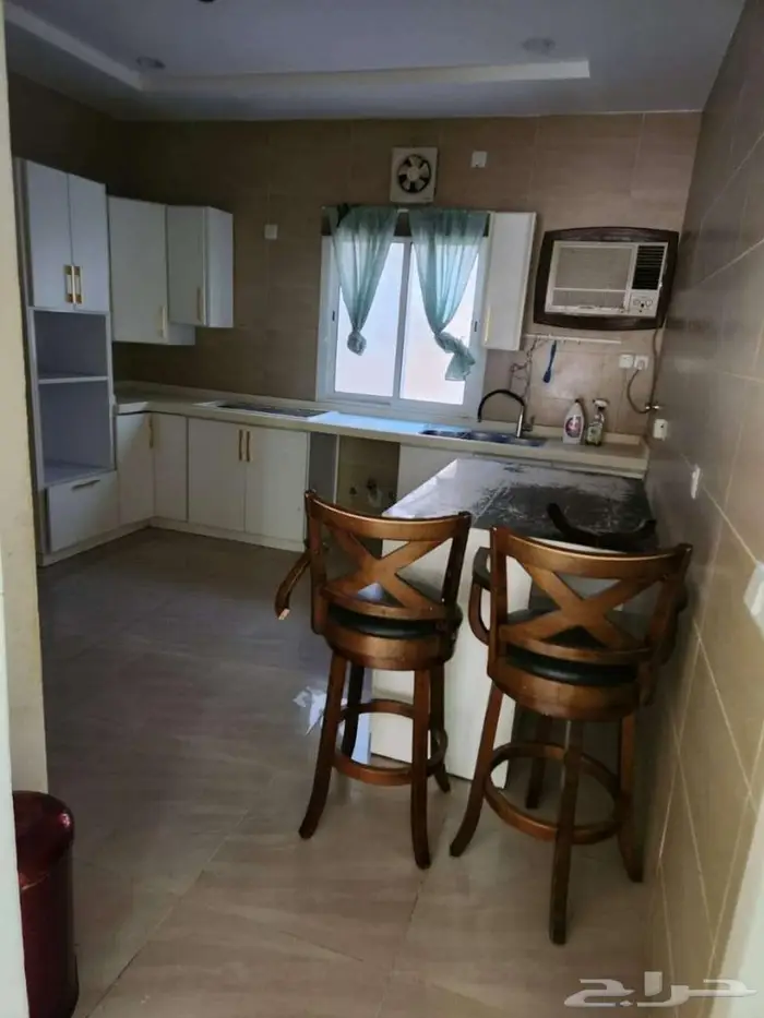 شقة في الحمدانيه روف فاخرة مع سطح خاص للإيجار 0