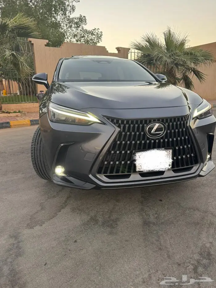 لكزس NX350 2024 4