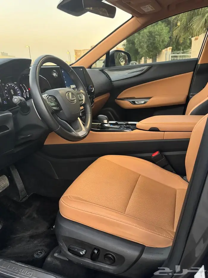 لكزس NX350 2024 7