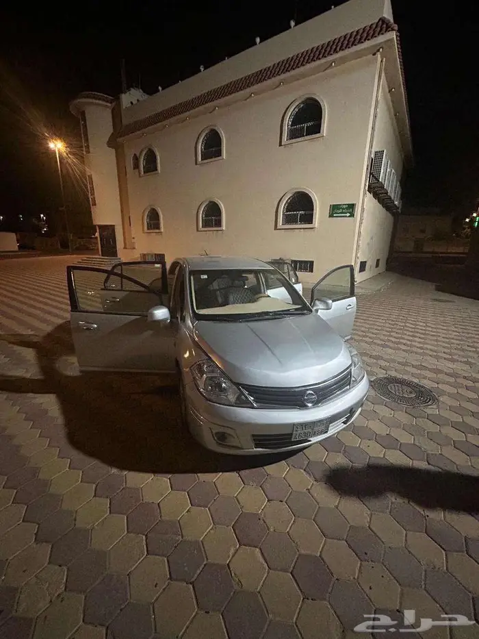 Good Condition Nissan Tida 2011 Automatic 10
