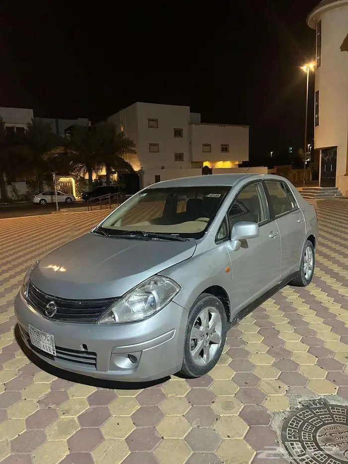 Good Condition Nissan Tida 2011 Automatic 0