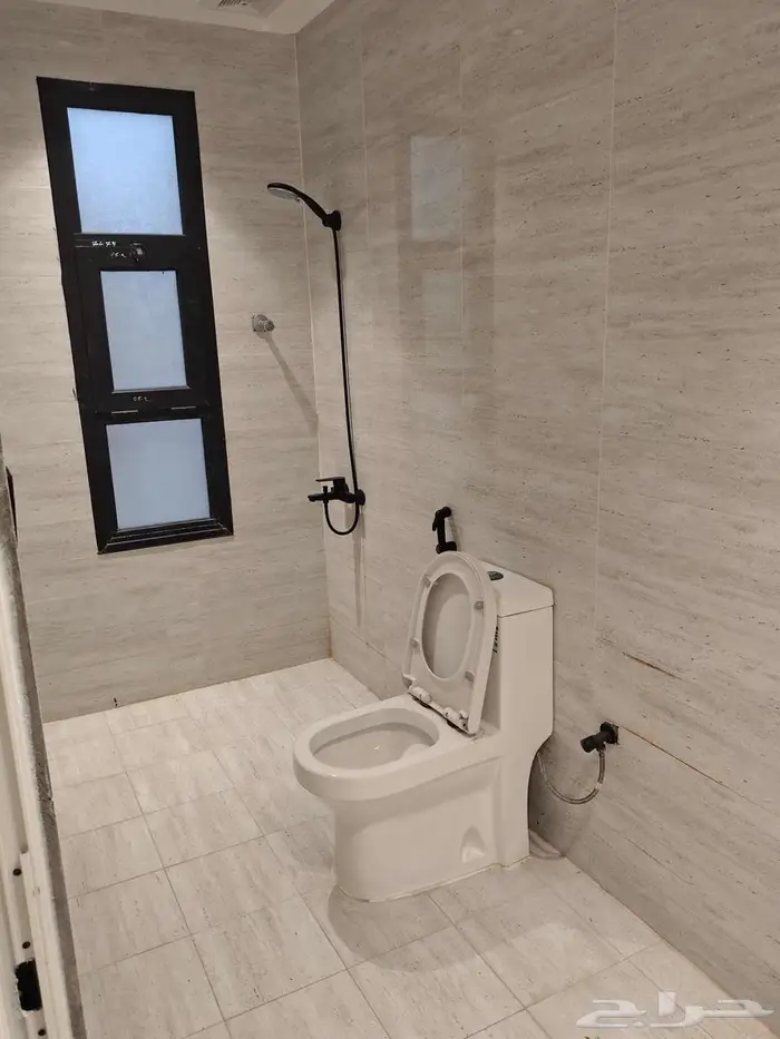 شقة للايجار مطلة على بحر ثروة الراكة. Apartment for rent 6