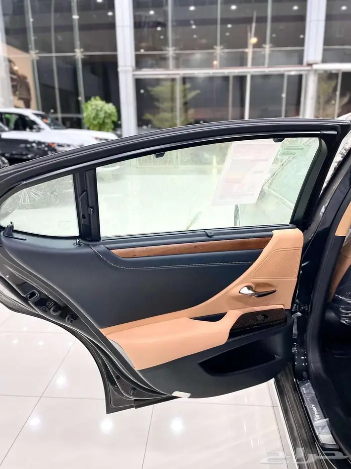 لكزس ES 350 CC نص فل سعودي 2025 عبد اللطيف جميل 14