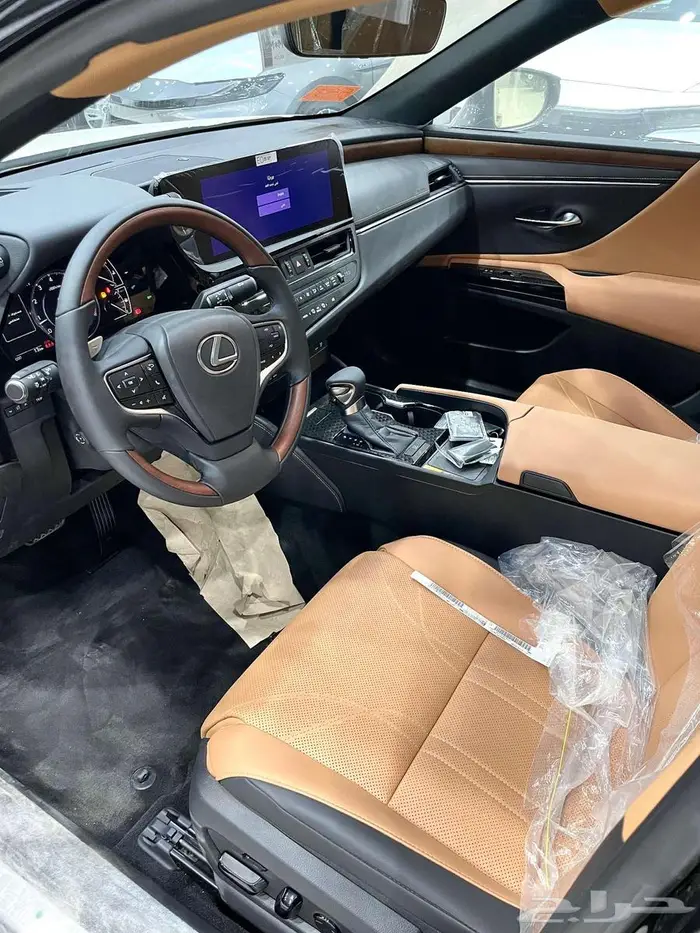 لكزس ES 350 CC نص فل سعودي 2025 عبد اللطيف جميل 28