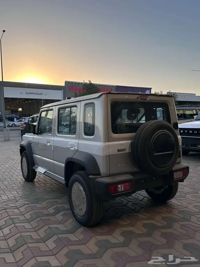 سوزوكي جمني 5أبواب اقل سعر 23