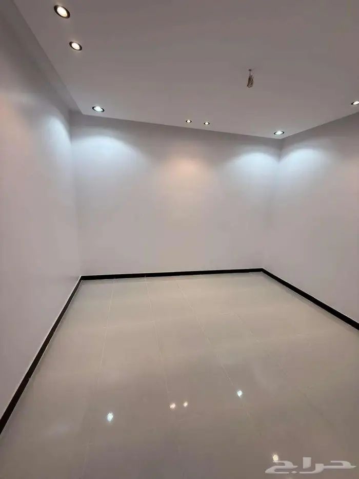 فيلا فاخرة للبيع بحى بحره 16