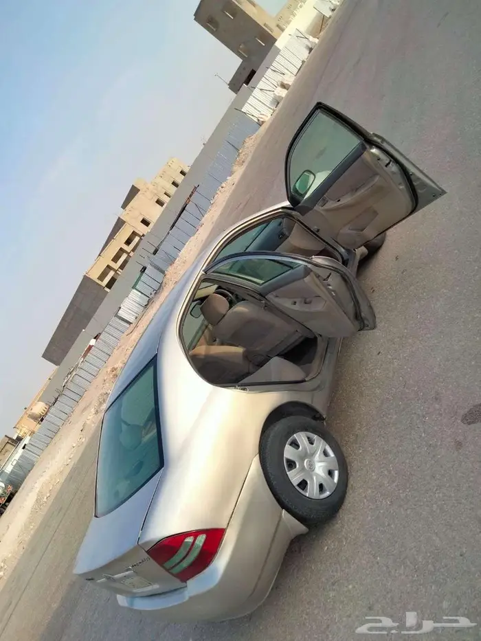 للبيع كورلا 2004 2