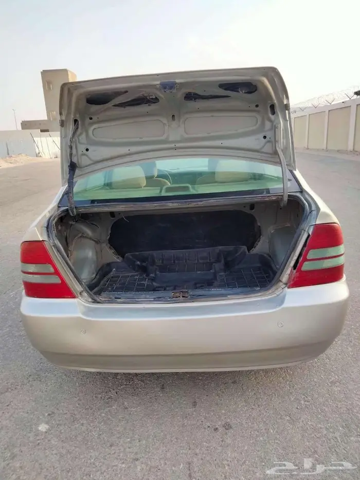 للبيع كورلا 2004 3