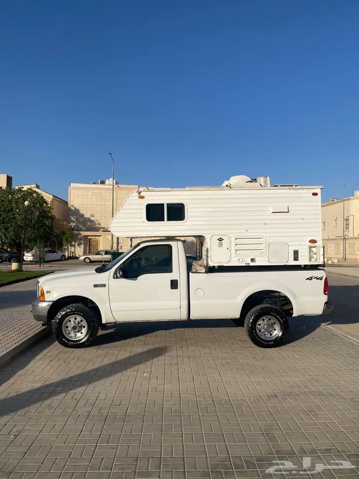 فورد كامبر مجهز ونظيف للبيع 1