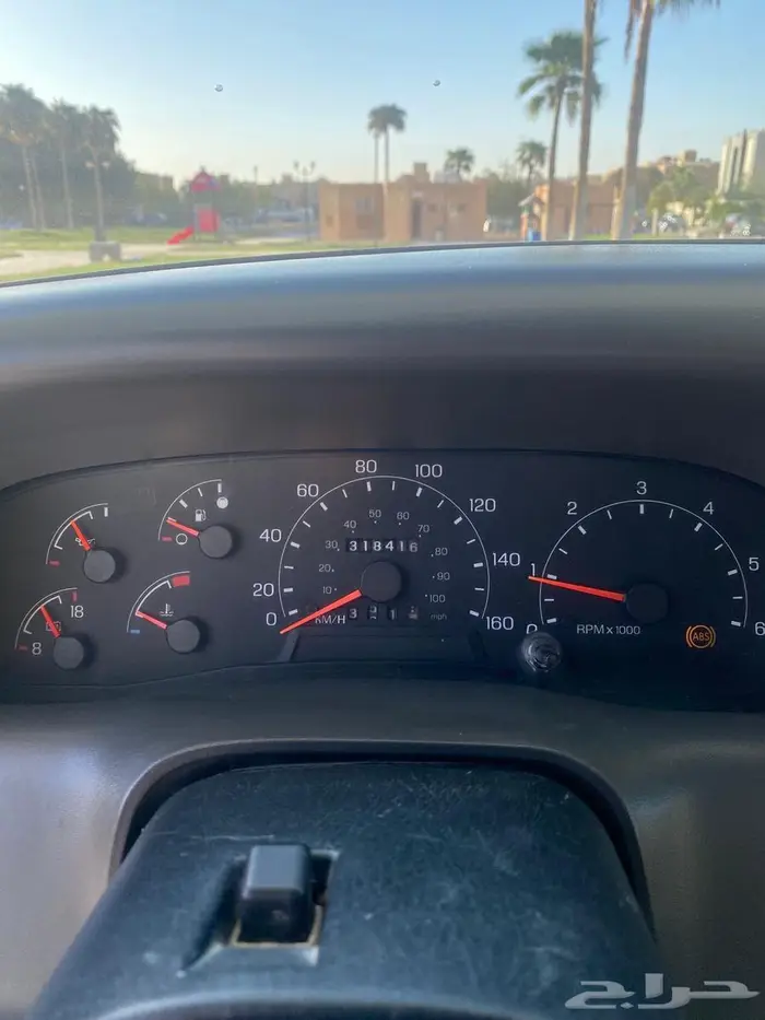 فورد كامبر مجهز ونظيف للبيع 24