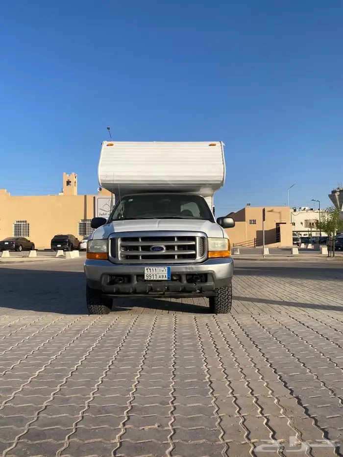 فورد كامبر مجهز ونظيف للبيع 5