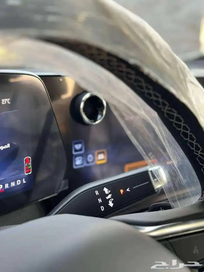 شفرولية ترافيريس LT نص فل 2025 لدى الخضر للسيارات 11