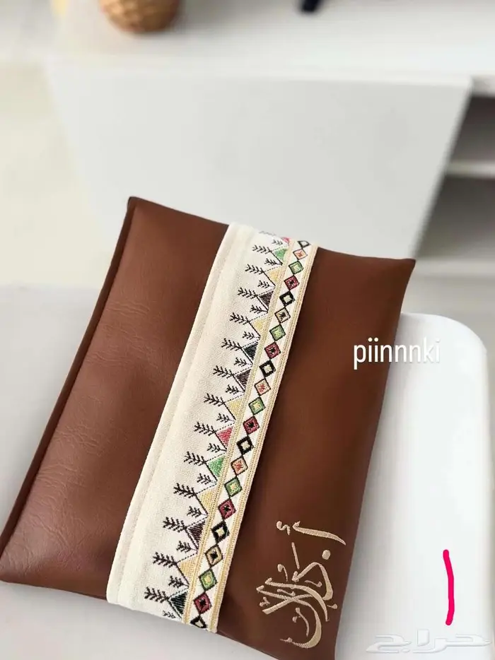 شنط باوتش تفصيل مع التطريز على حسب الطلب 10