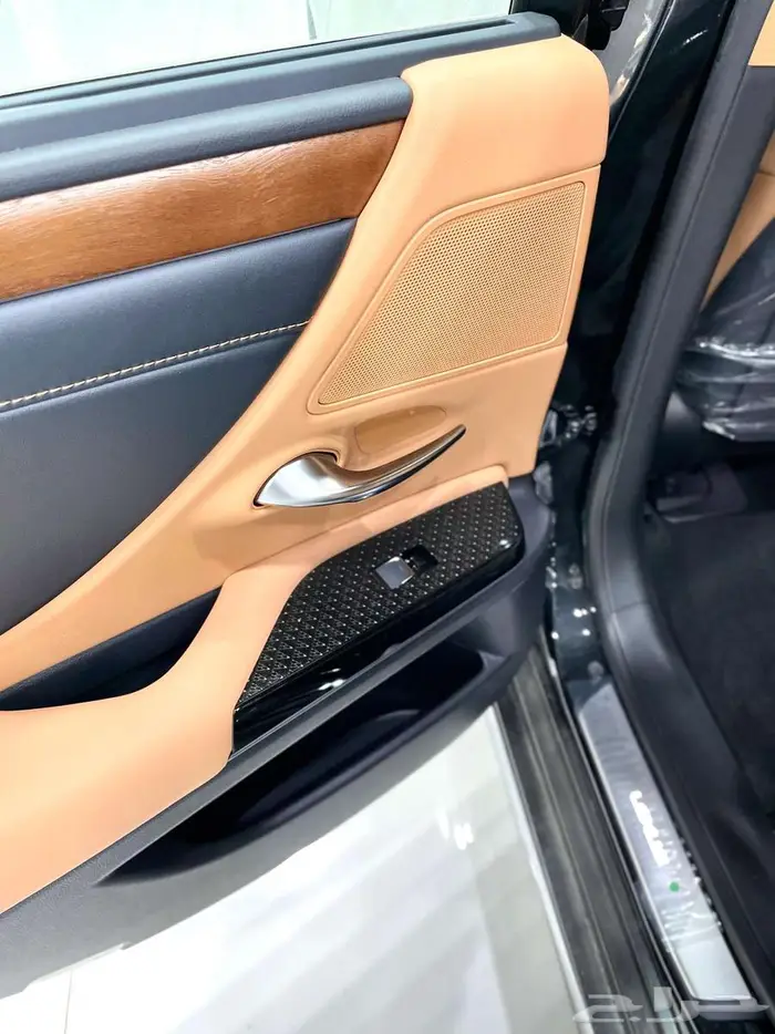 لكزس ES 350 CC نص فل سعودي 2025 عبد اللطيف جميل 13