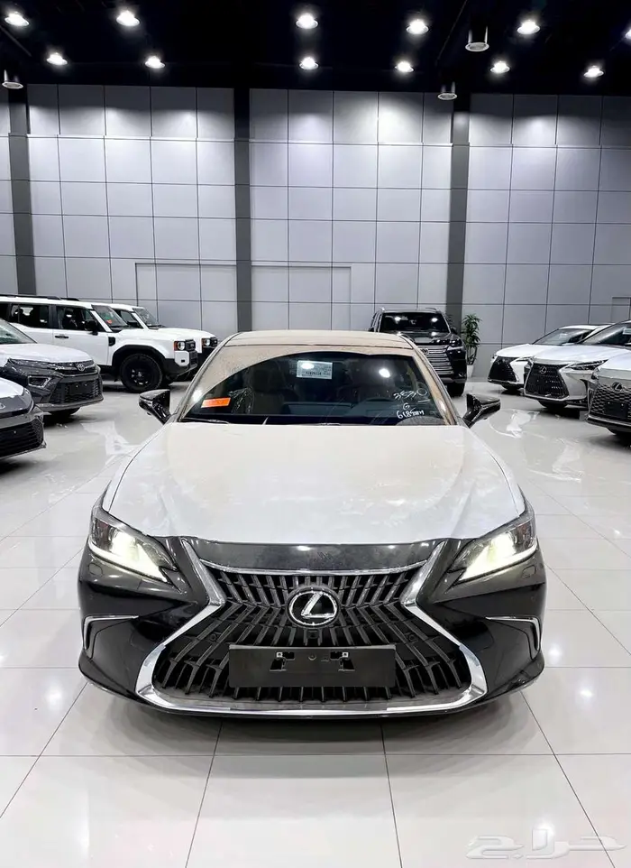 لكزس ES 350 CC نص فل سعودي 2025 عبد اللطيف جميل 1