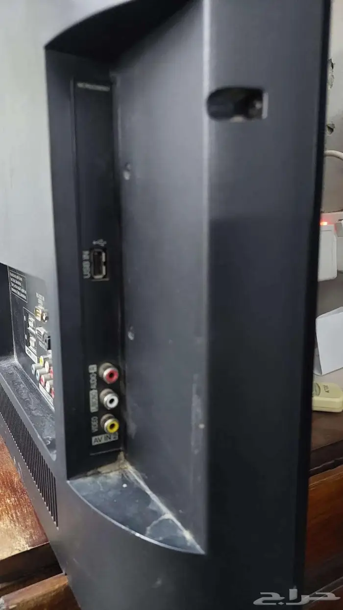 شاشه 32 بوصه LG مستعمله تعمل جيدا بدون ريموت 3