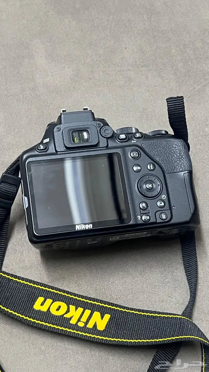 كاميرا نيكون D3500 مع عدسة 50mm مع الشاحن 4