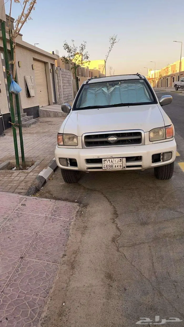 للبيع تشليح نيسان باثفندر 2001 4