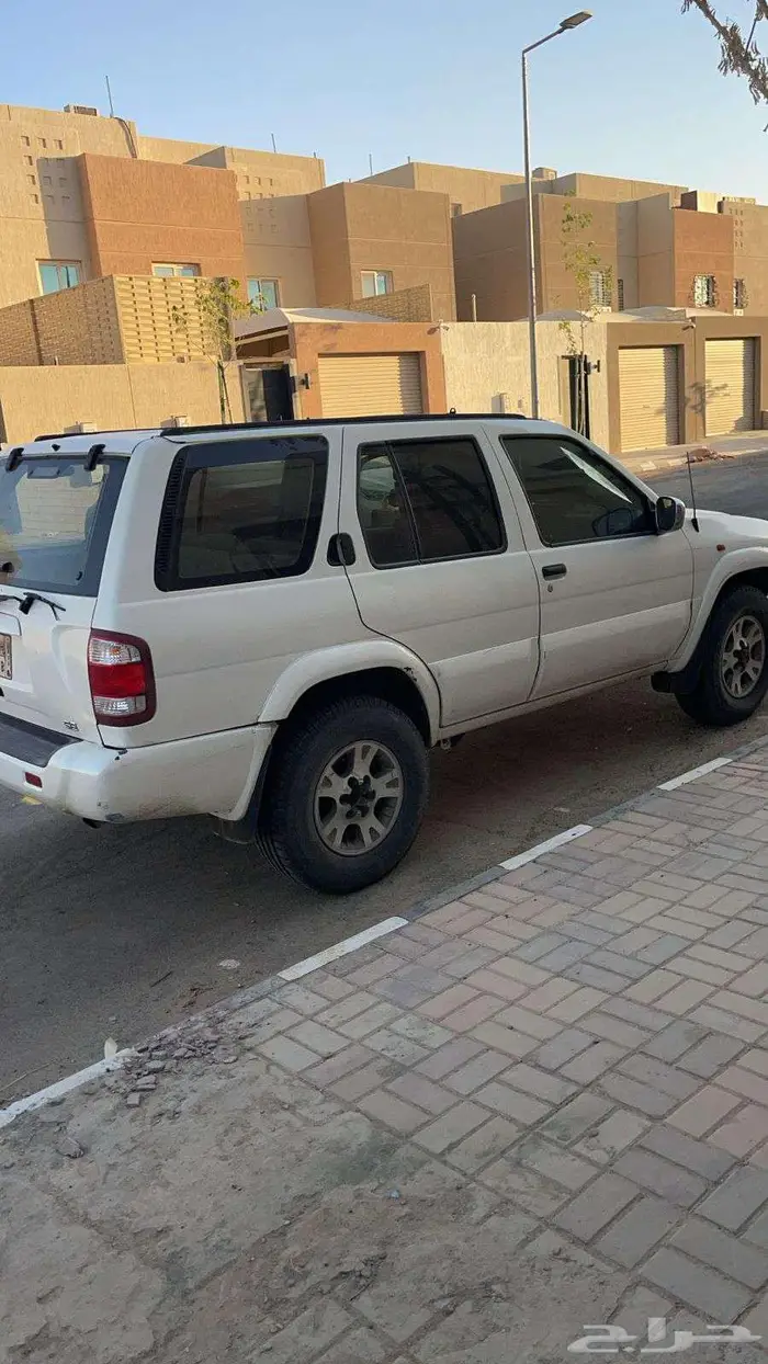 للبيع تشليح نيسان باثفندر 2001 2
