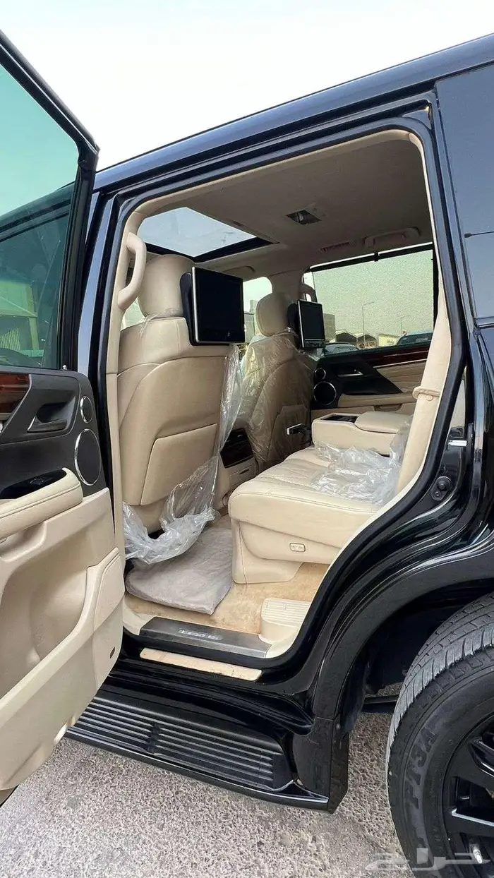 لكزس LX570 موديل 2020- معرض خلف للسيارات 14