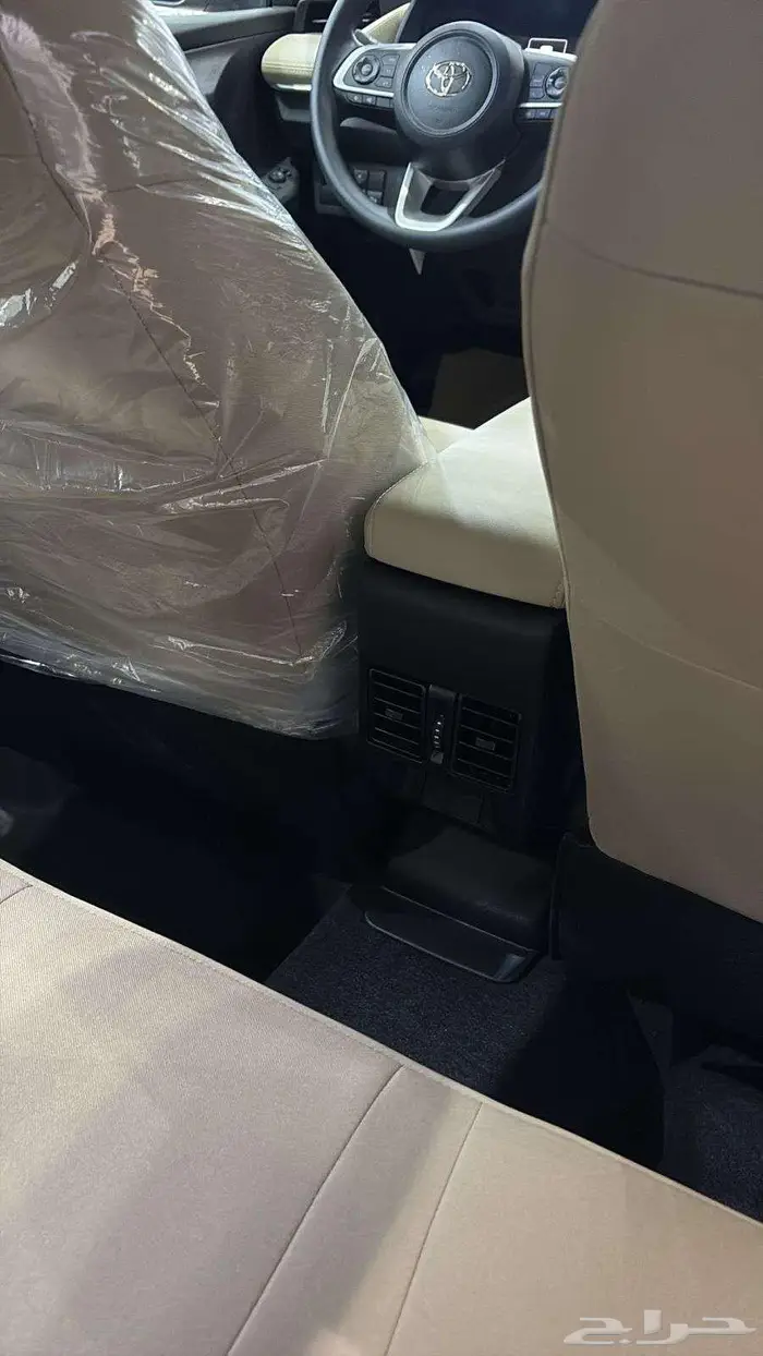 تويوتا يارس Y بلص نص فل سعودي 2026 9