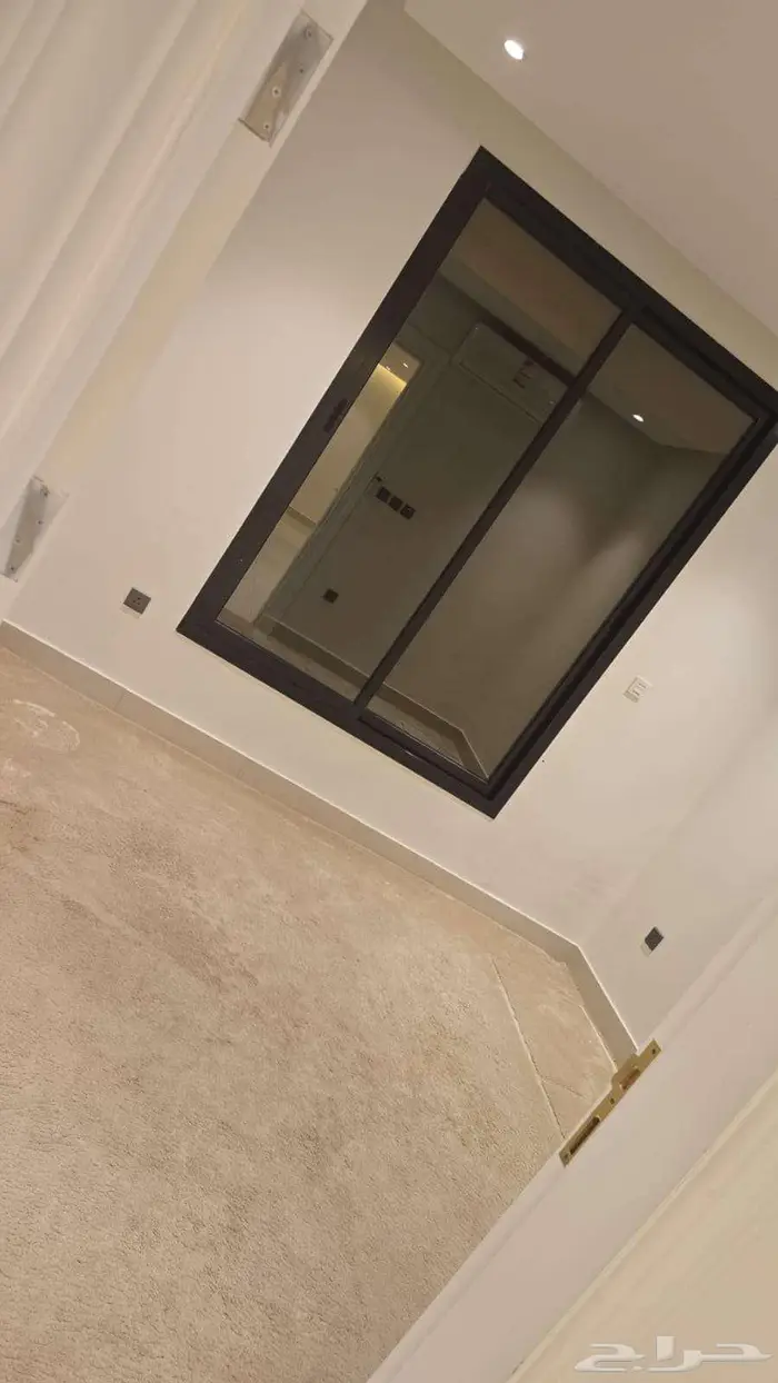 للبيع شقة حي القيروان 2