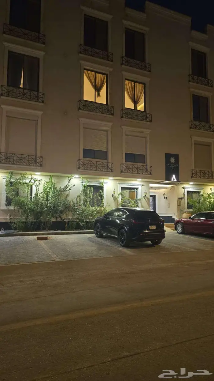 للبيع شقة حي القيروان 0