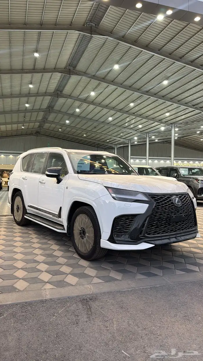 لكزس LX600 - أف سبورت - بريمي - 2025 2
