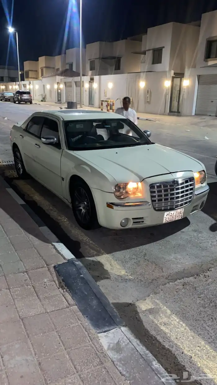 كرايسلر V8 5.7 Limited c300 1