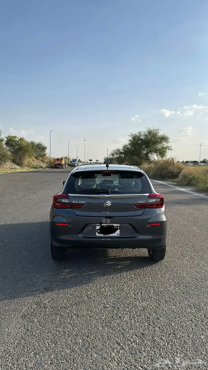 سوزوكي بالينو للتقبيل نظيفه ومخزنه 10