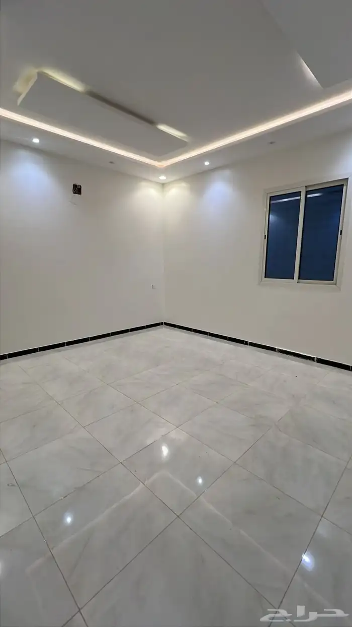فيلا للإيجار حي العوالي 6