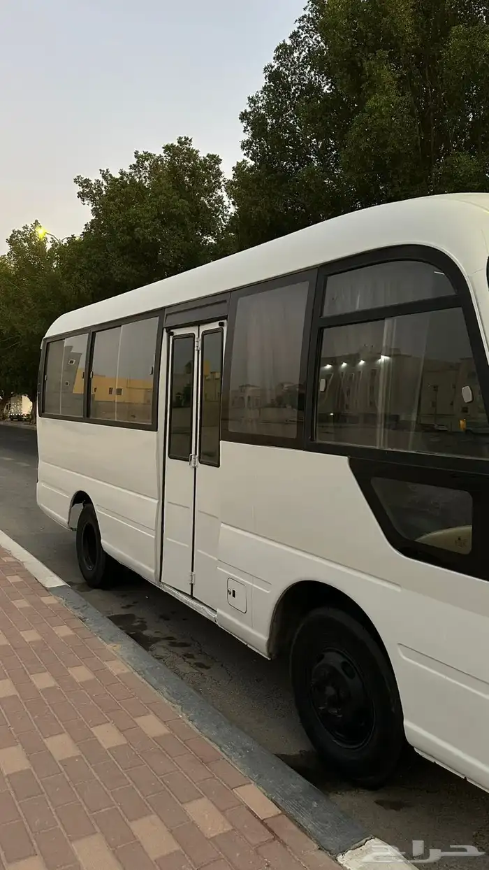 للإيجار باص هونداي 2009 وباص توياتا كوستر 2