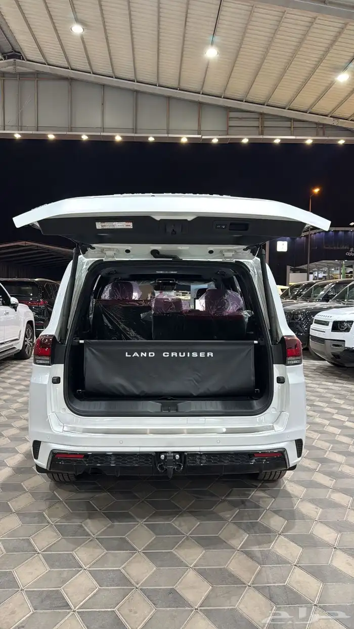 لاندكروزر - VXR - فل كامل - خليجي - 2025 7