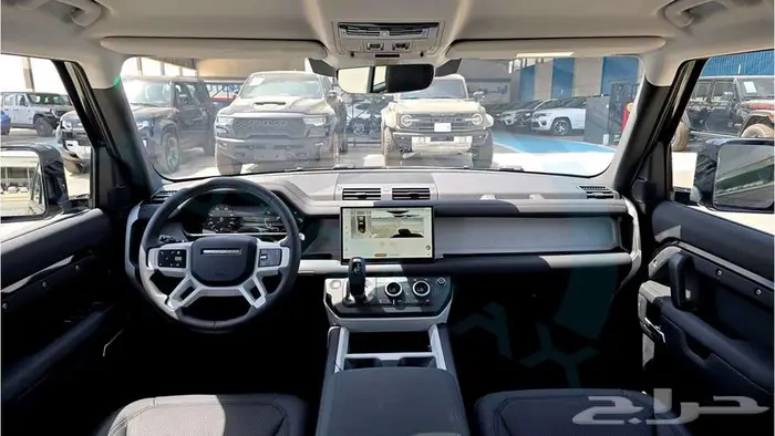 2025 LAND ROVER DEFENDER 110 S AWD GCC ضمان وصيانة الوكيل 9