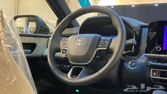 تويوتا كامري 2025 نص فل كاش استلام فوري 10