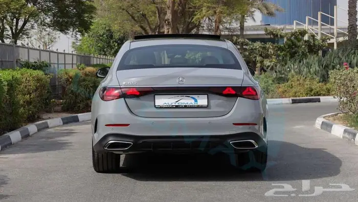 مرسيدس بنز E300 2025 خليجي اصفار مع ضمان الوكيل 6