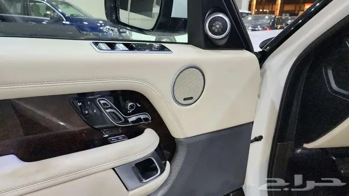 رنج روفر فوج 2020 لونق 10