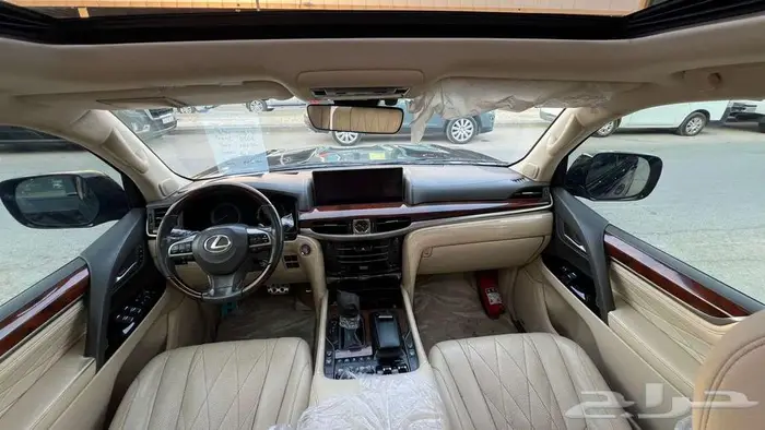 لكزس LX570 موديل 2020- معرض خلف للسيارات 10