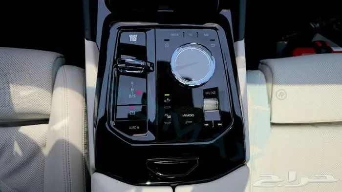 2026 BMW 5-SERIES 520i M MILD-HYBRID GCC 0Km ضمان الوكيل 21