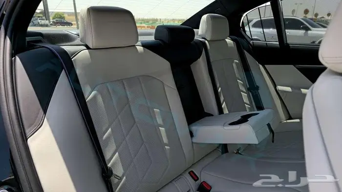 2026 BMW 5-SERIES 520i M MILD-HYBRID GCC 0Km ضمان الوكيل 23
