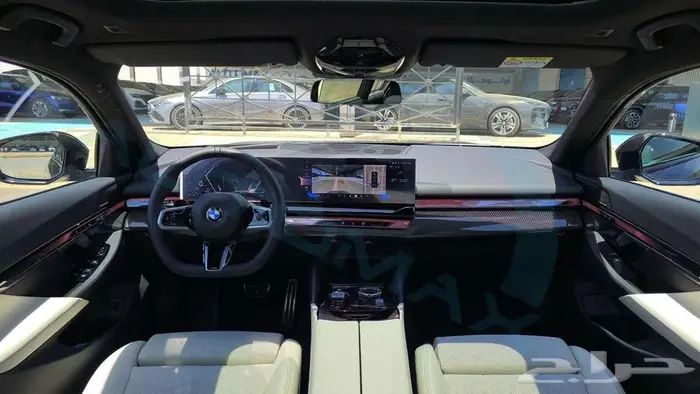2026 BMW 5-SERIES 520i M MILD-HYBRID GCC 0Km ضمان الوكيل 8