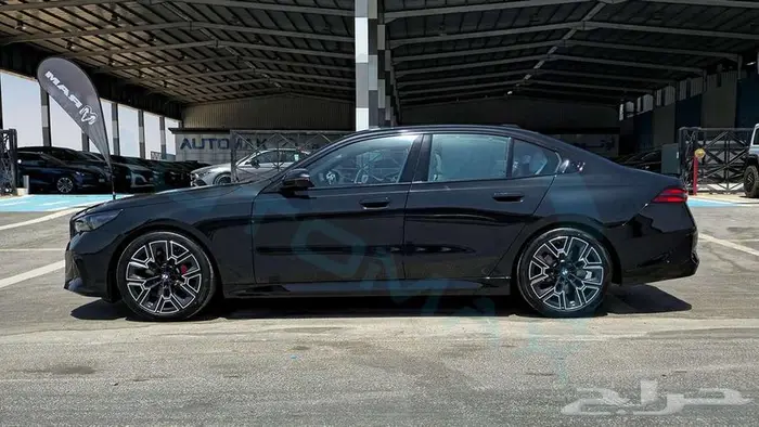 2026 BMW 5-SERIES 520i M MILD-HYBRID GCC 0Km ضمان الوكيل 28