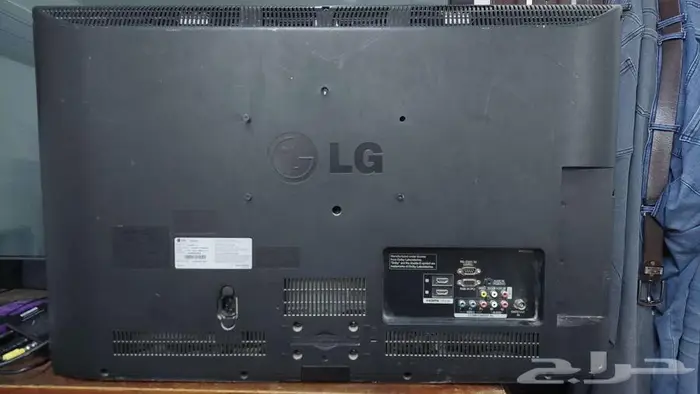 شاشه 32 بوصه LG مستعمله تعمل جيدا بدون ريموت 5