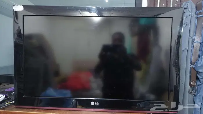شاشه 32 بوصه LG مستعمله تعمل جيدا بدون ريموت 4