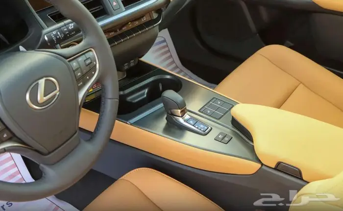 لكزس UX. 300.AHهايبرد موديل 2025 18