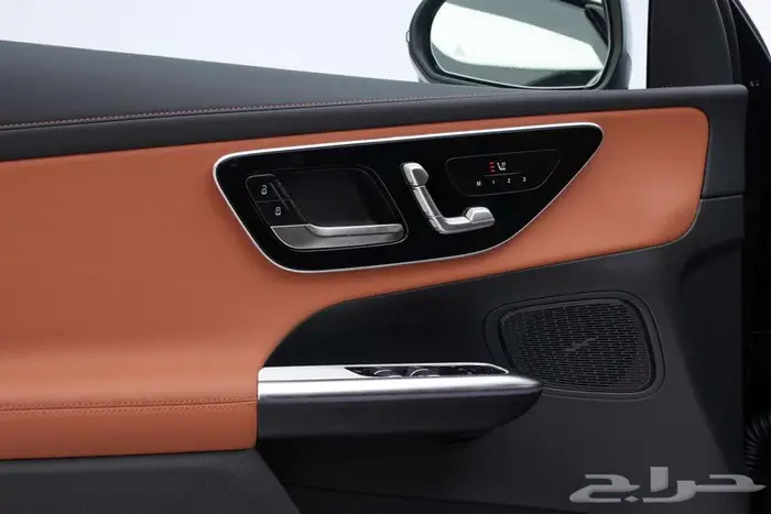 مرسيدس GLC 200 Coupe موديل 2026 أصفار خليجي أسود جملي 13