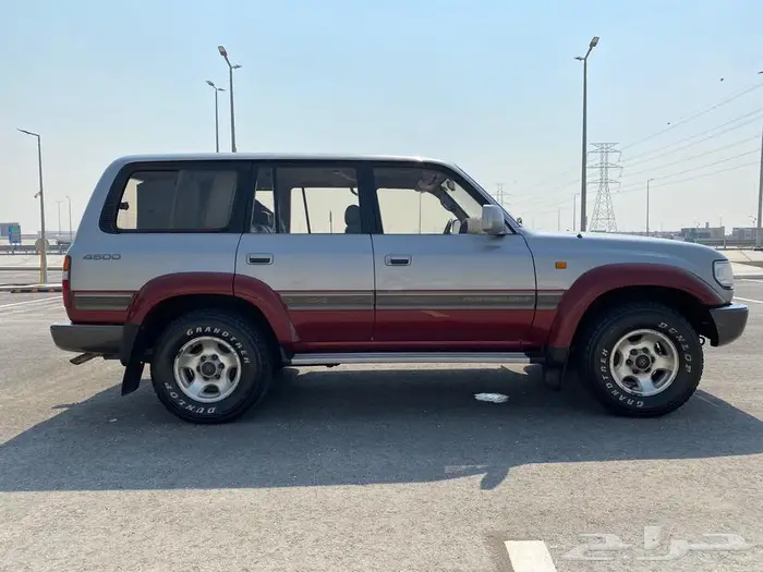 جيب تويوتا VXR فل كامل موديل 1993 مخزن بسم الله ماشاء الله 74