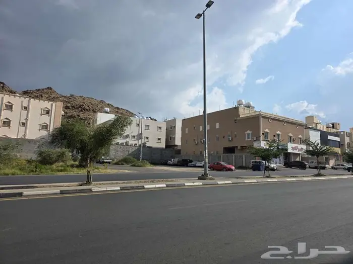 للايجار ارض بالوسام شارع الثلاثين امام مجمع البنات 2